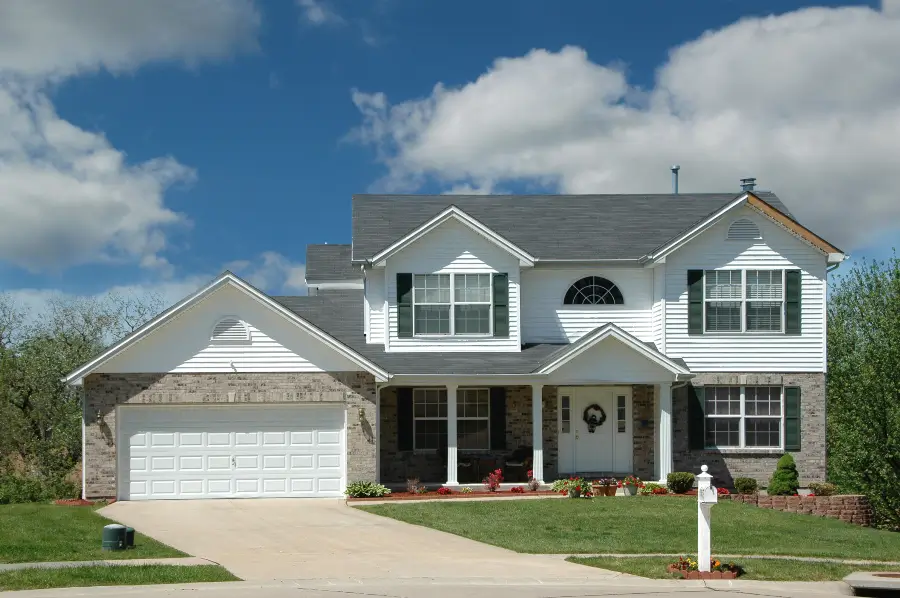 Stately house guarded by Batzner home services in Wisconsin for long-term pest prevention